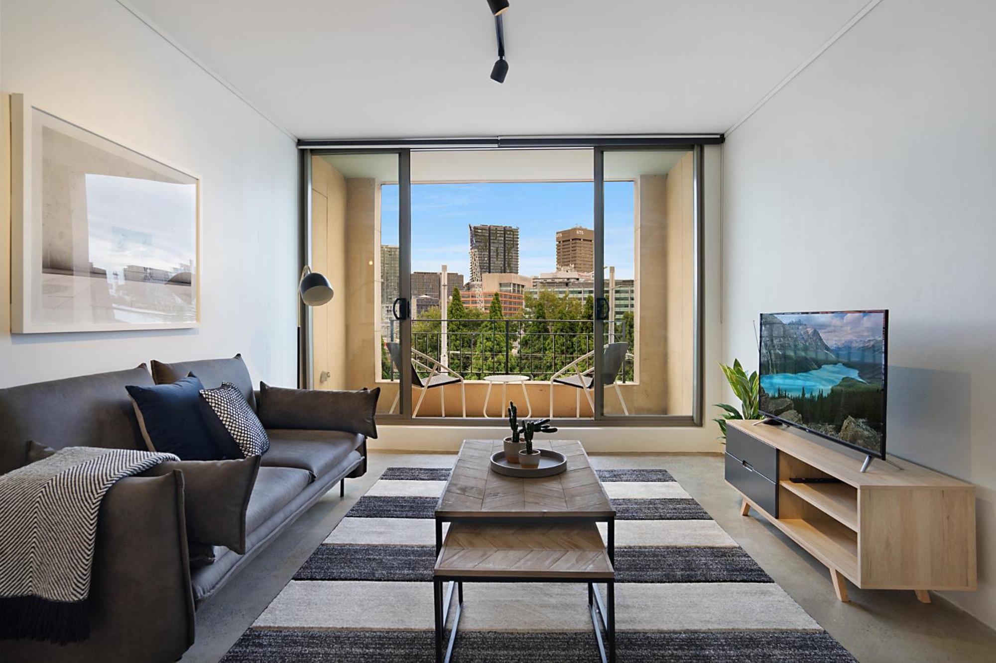 1-bedroom With Views *